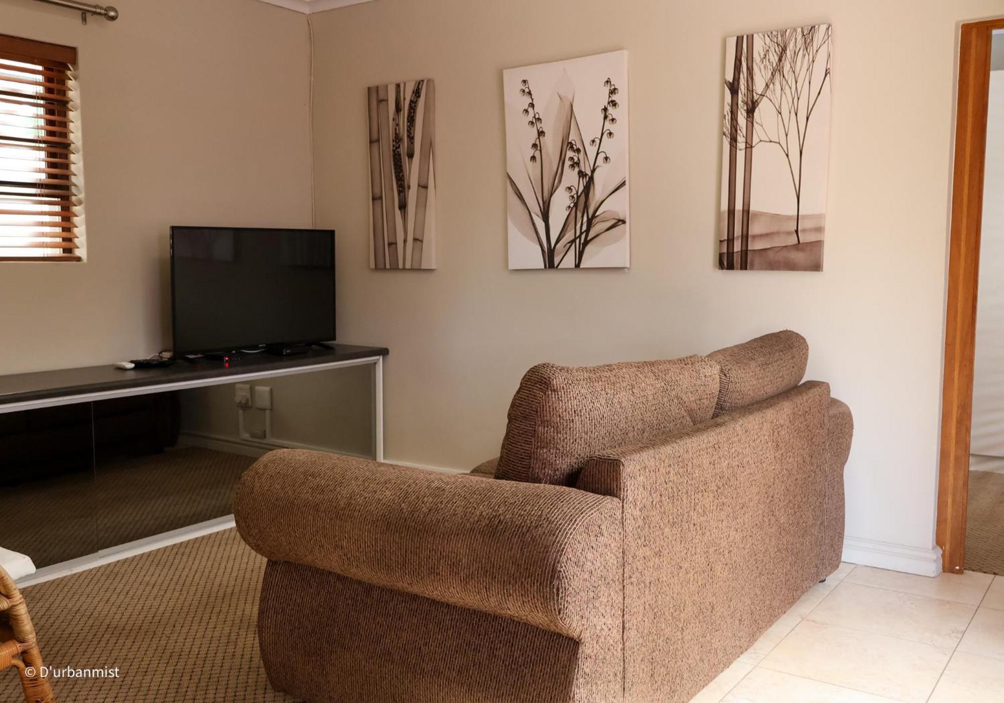 D'Urbanmist Self-Catering Guest House Durbanville Buitenkant foto